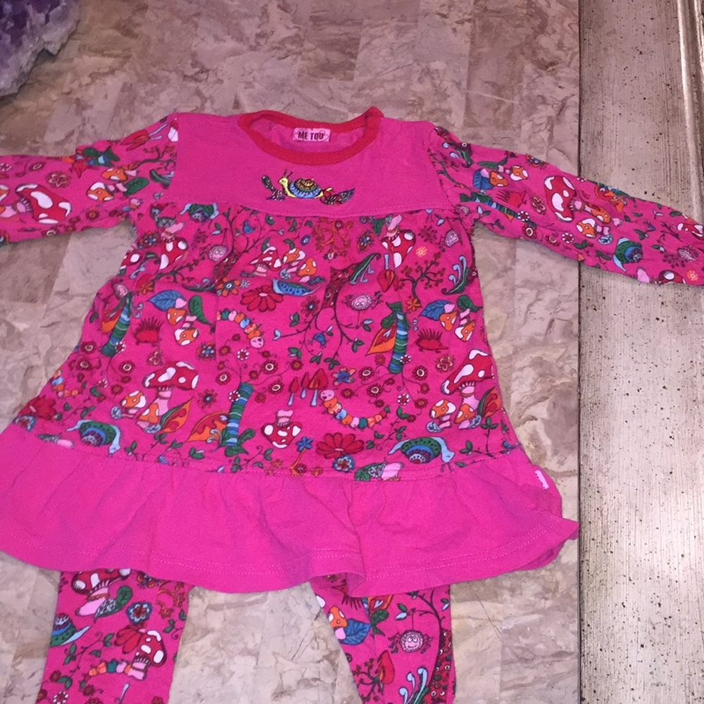 Me too leggings and tunic